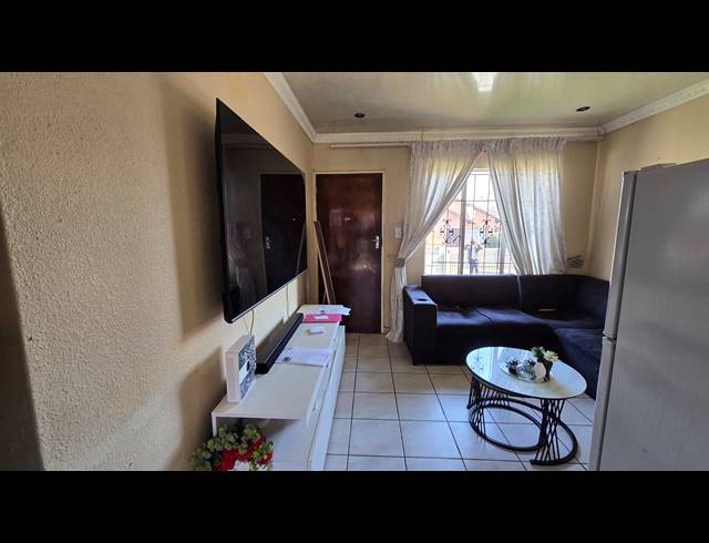 3 BEDROOM SECTIONAL TITLE FOR SALE IN ORMONDE